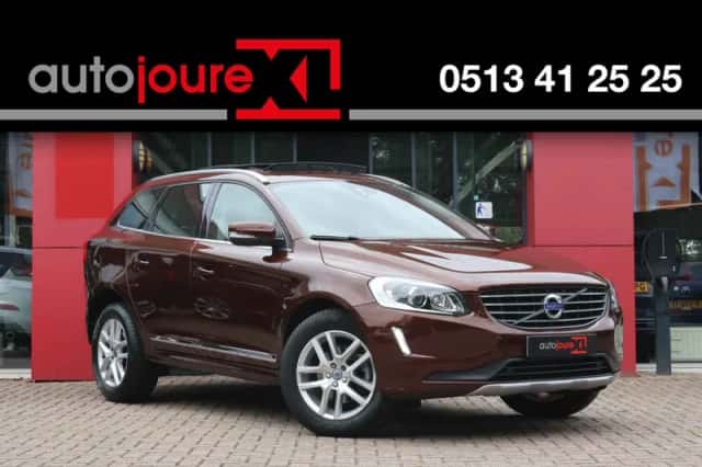 Volvo XC60 (2017) thumbnail 1