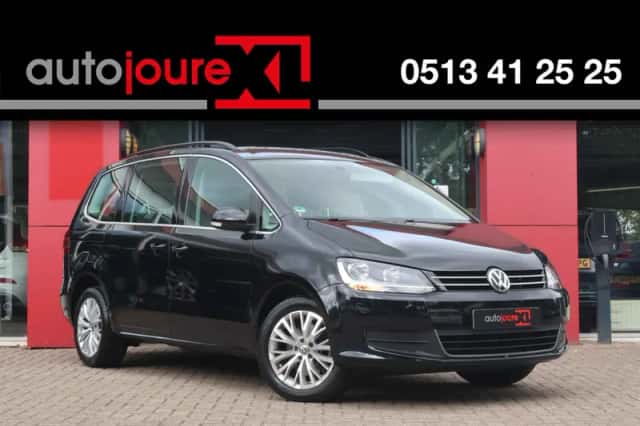 Volkswagen Sharan (2018) thumbnail 1