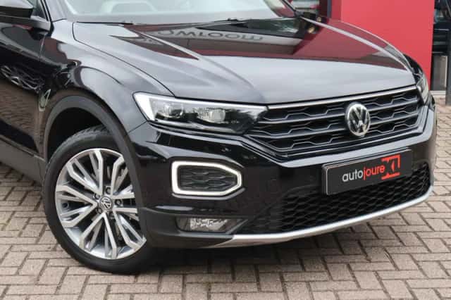 Volkswagen T-Roc (2018) thumbnail 5