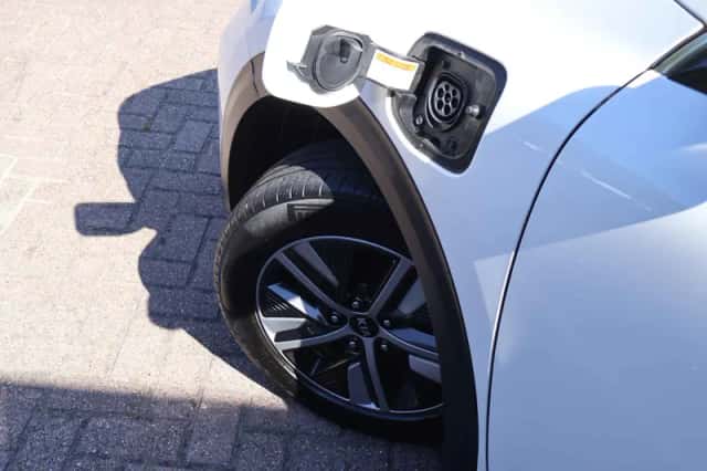 Kia Niro (2021) thumbnail 6