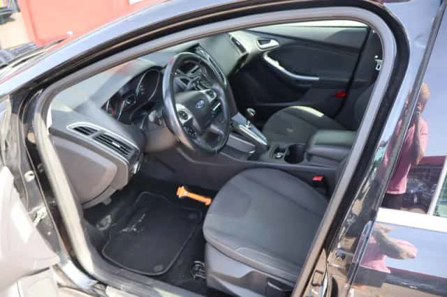 Ford Focus (2012) thumbnail 5