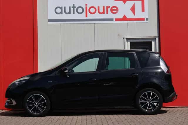 Renault Scénic (2013) thumbnail 2