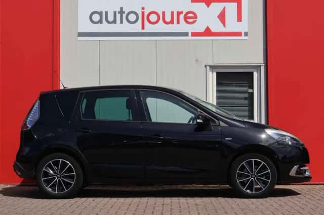 Renault Scénic (2013) thumbnail 3