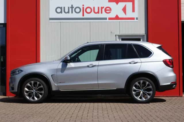 BMW X5 (2014) thumbnail 2