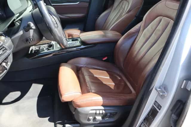 BMW X5 (2014) thumbnail 6