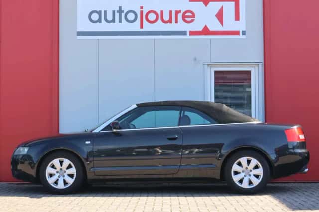 Audi A4 (2002) thumbnail 3