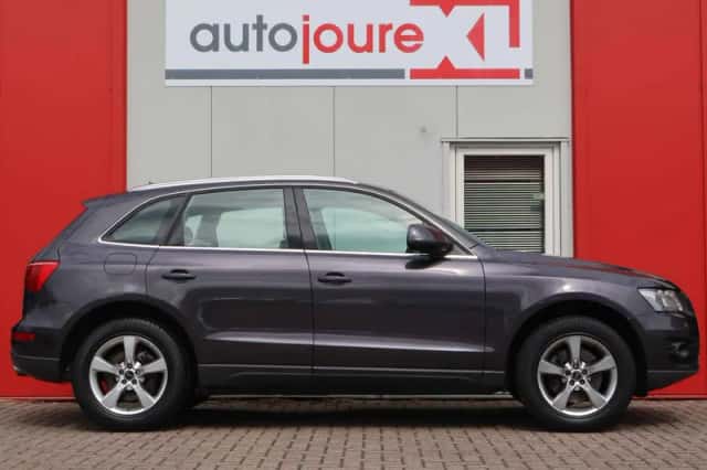 Audi Q5 (2009) thumbnail 3