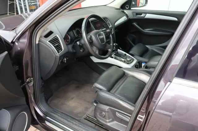 Audi Q5 (2009) thumbnail 5