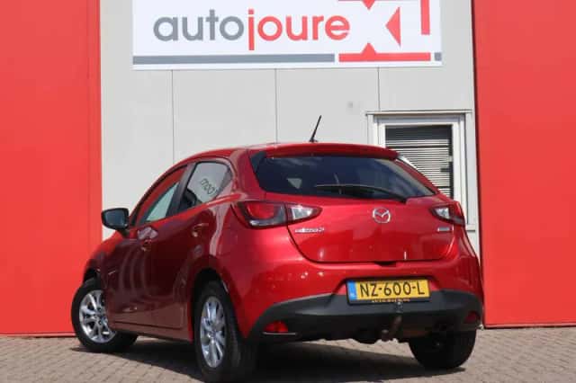 Mazda 2 (2017) thumbnail 4