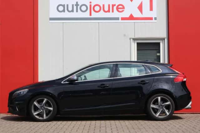 Volvo V40 (2013) thumbnail 2