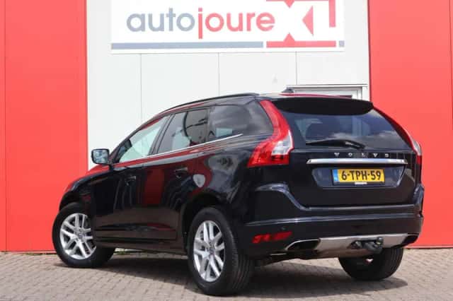 Volvo XC60 (2014) thumbnail 4
