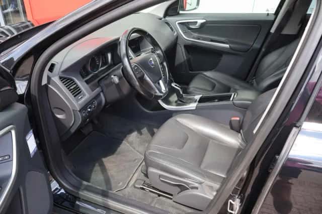 Volvo XC60 (2014) thumbnail 5