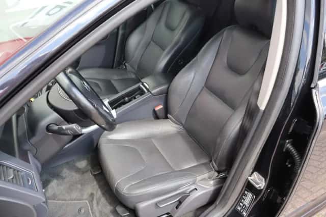 Volvo XC60 (2014) thumbnail 6
