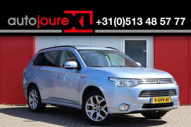 Mitsubishi Outlander (2013) thumbnail 1
