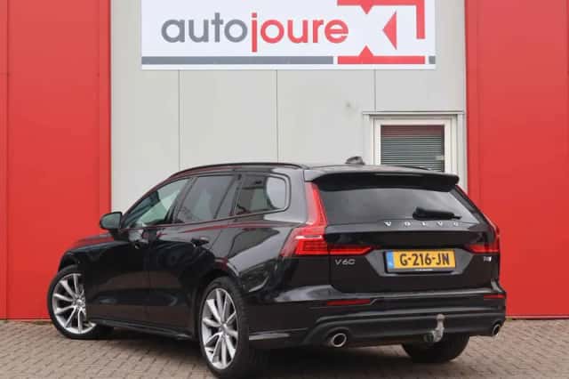 Volvo V60 (2019) thumbnail 4