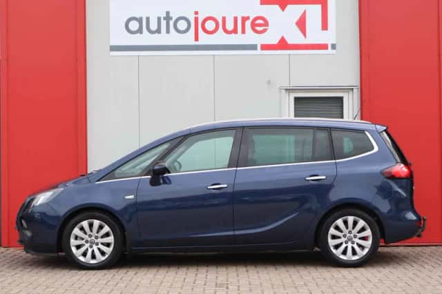 Opel Zafira (2012) thumbnail 2