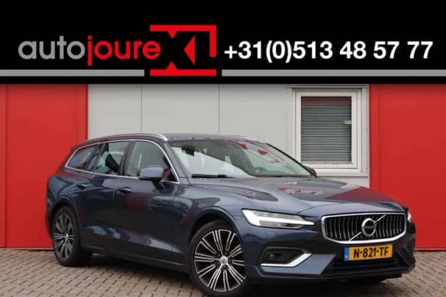 Volvo V60 (2021) thumbnail 1