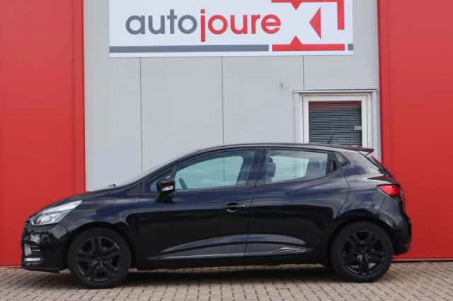 Renault Clio (2017) thumbnail 2