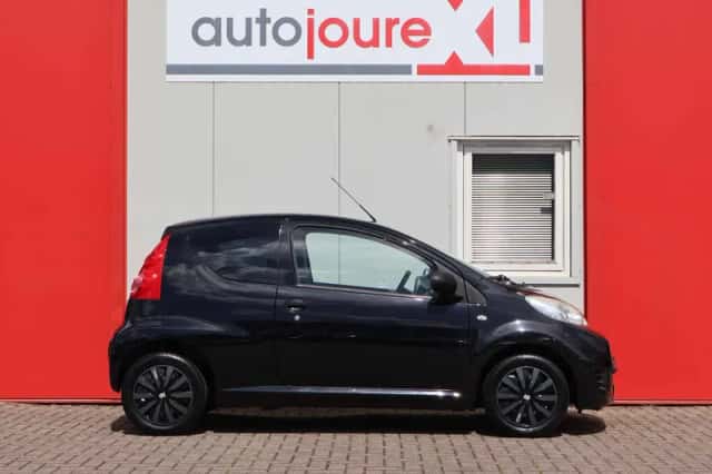 Peugeot 107 (2011) thumbnail 3