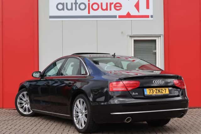 Audi A8 (2013) thumbnail 4