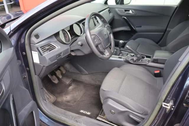 Peugeot 508 (2012) thumbnail 5