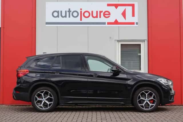 BMW X1 (2019) thumbnail 4
