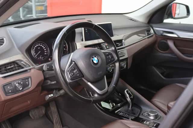 BMW X1 (2019) thumbnail 6