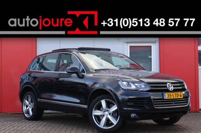 Volkswagen Touareg (2010) thumbnail 1