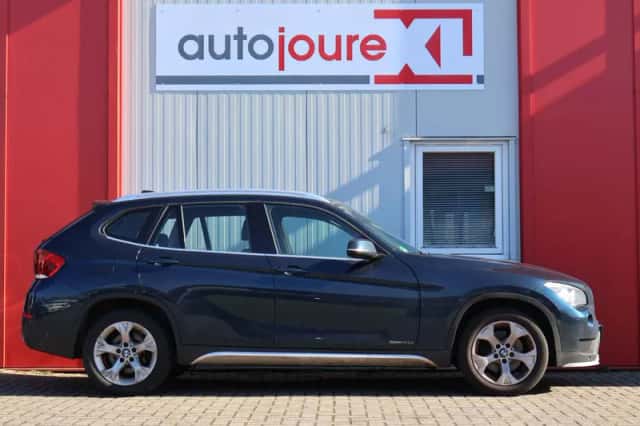 BMW X1 (2015) thumbnail 4