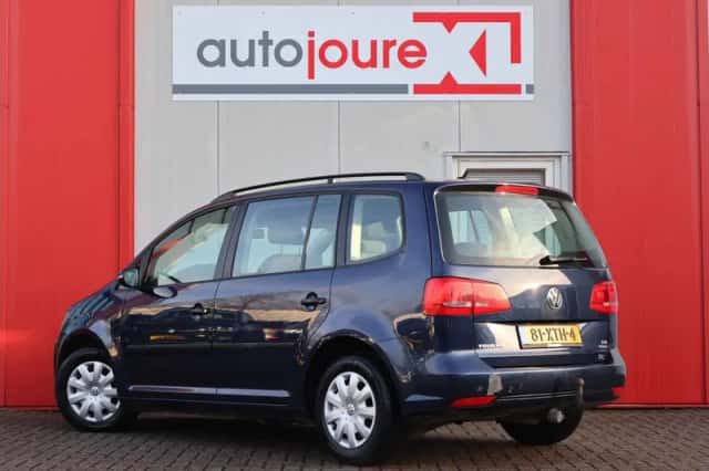 Volkswagen Touran (2012) thumbnail 3