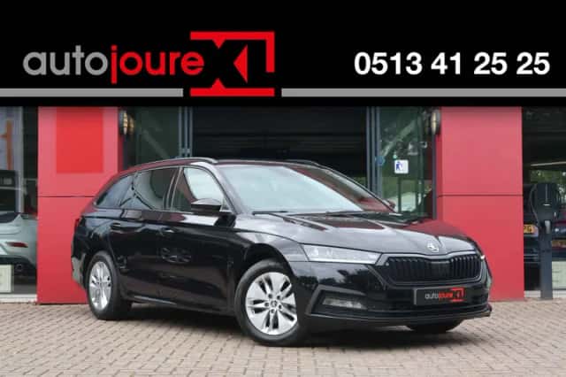 Škoda Octavia (2023) thumbnail 1