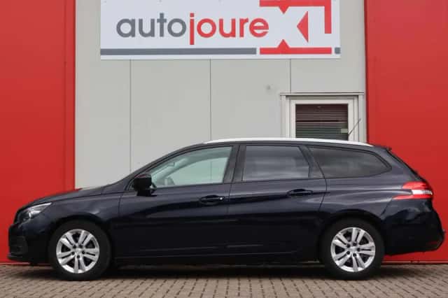 Peugeot 308 (2019) thumbnail 2