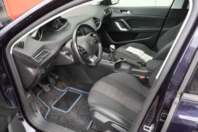 Peugeot 308 (2019) thumbnail 6