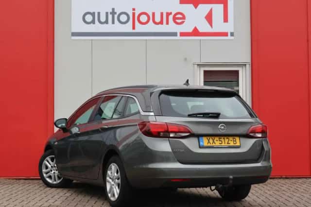 Opel Astra (2019) thumbnail 4