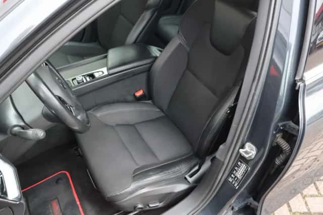 Volvo V60 (2018) thumbnail 6