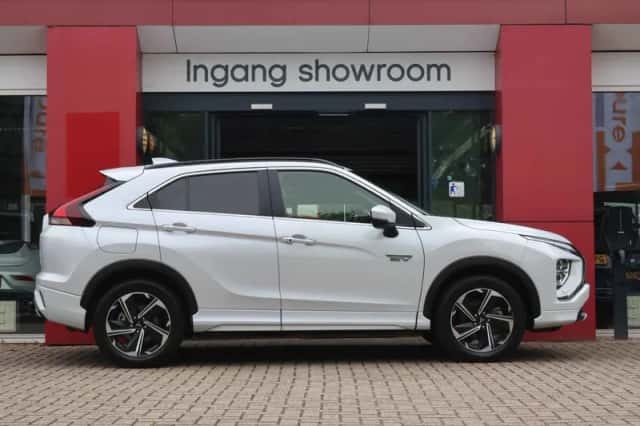 Mitsubishi Eclipse Cross (2022) thumbnail 3