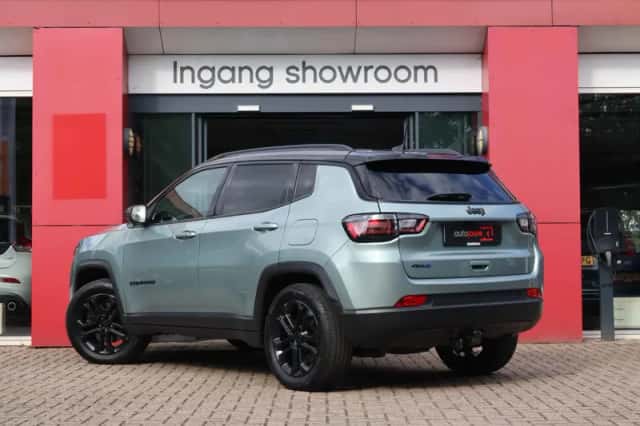 Jeep Compass (2023) thumbnail 4