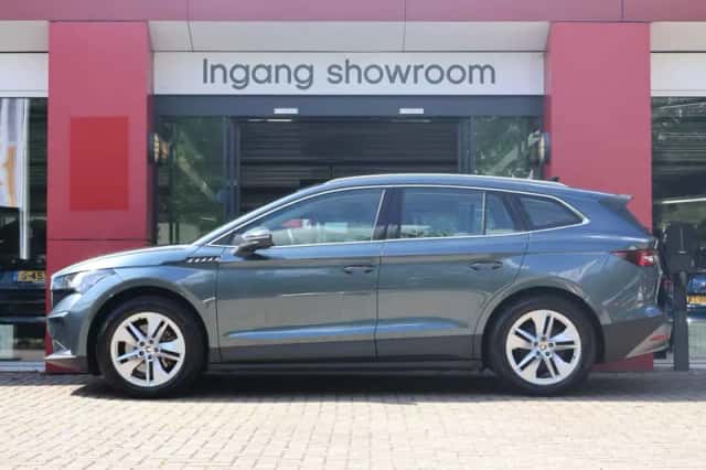 Škoda Enyaq (2021) thumbnail 2