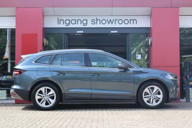 Škoda Enyaq (2021) thumbnail 3