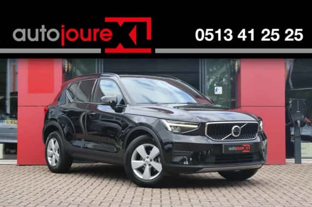 Volvo XC40 (2023) thumbnail 1
