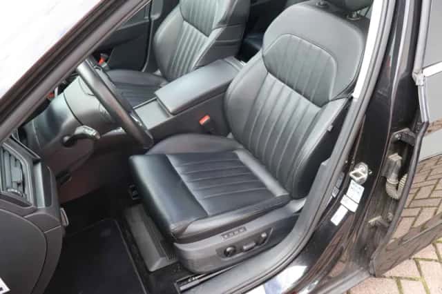 Škoda Superb (2019) thumbnail 6