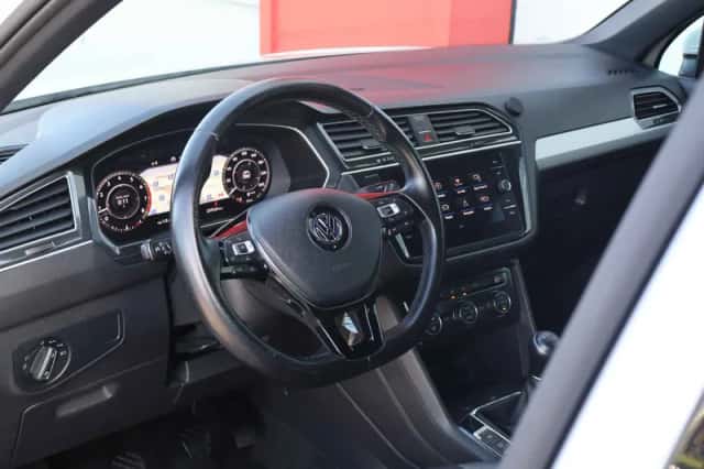 Volkswagen Tiguan (2018) thumbnail 6