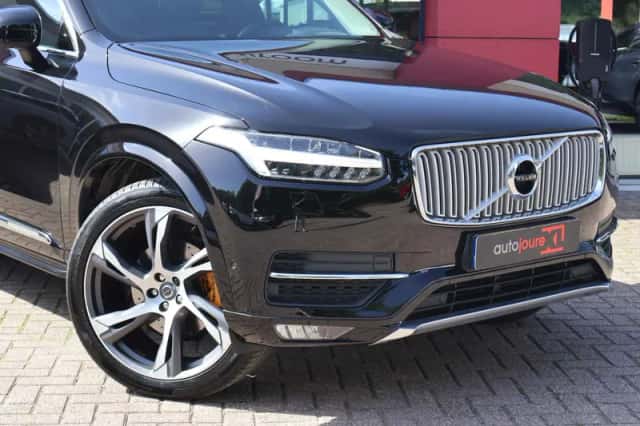 Volvo XC90 (2015) thumbnail 5