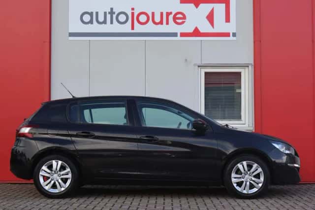 Peugeot 308 (2014) thumbnail 3