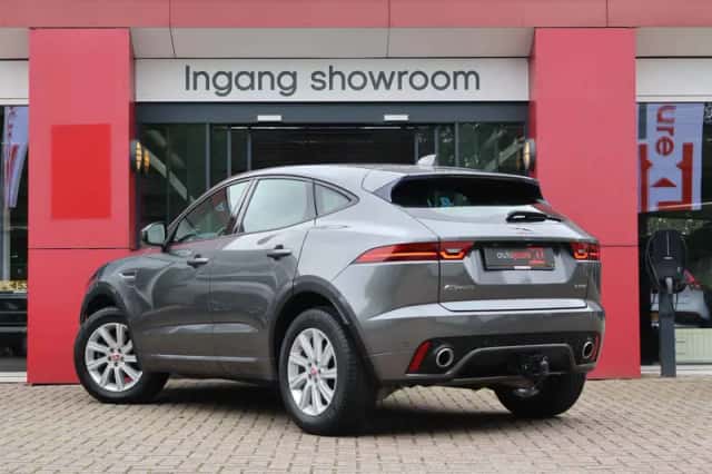 Jaguar E-Pace (2018) thumbnail 4