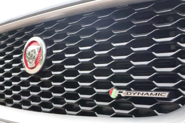 Jaguar E-Pace (2018) thumbnail 6