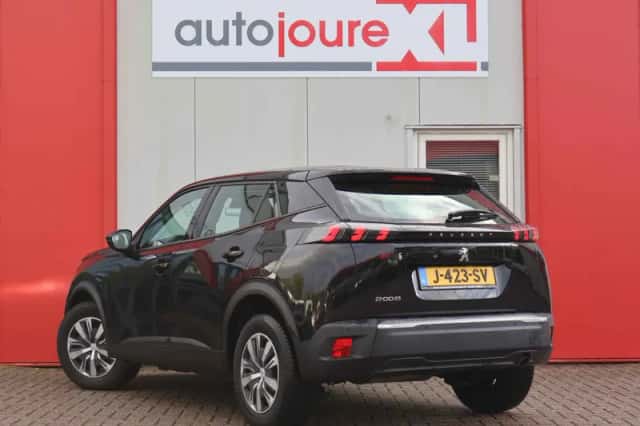 Peugeot 2008 (2020) thumbnail 4