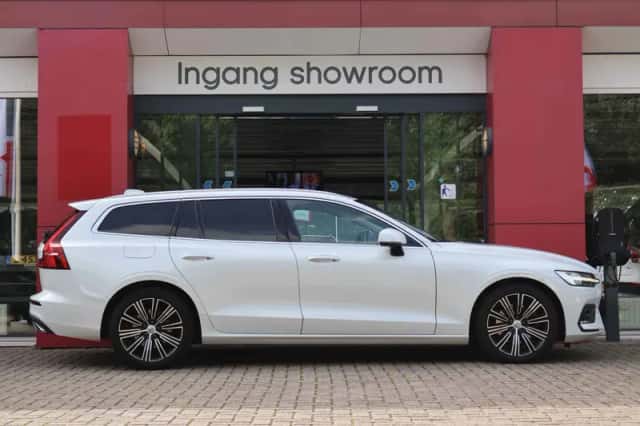 Volvo V60 (2020) thumbnail 3