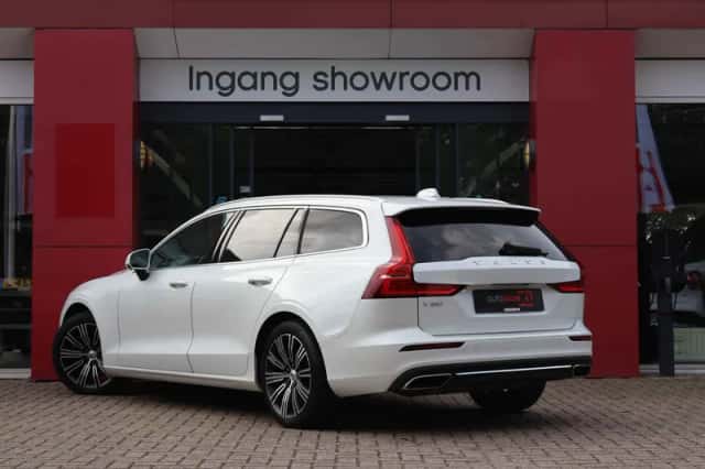 Volvo V60 (2020) thumbnail 4