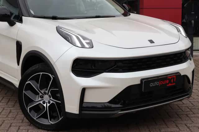 Lynk & Co 01 (2021) thumbnail 5